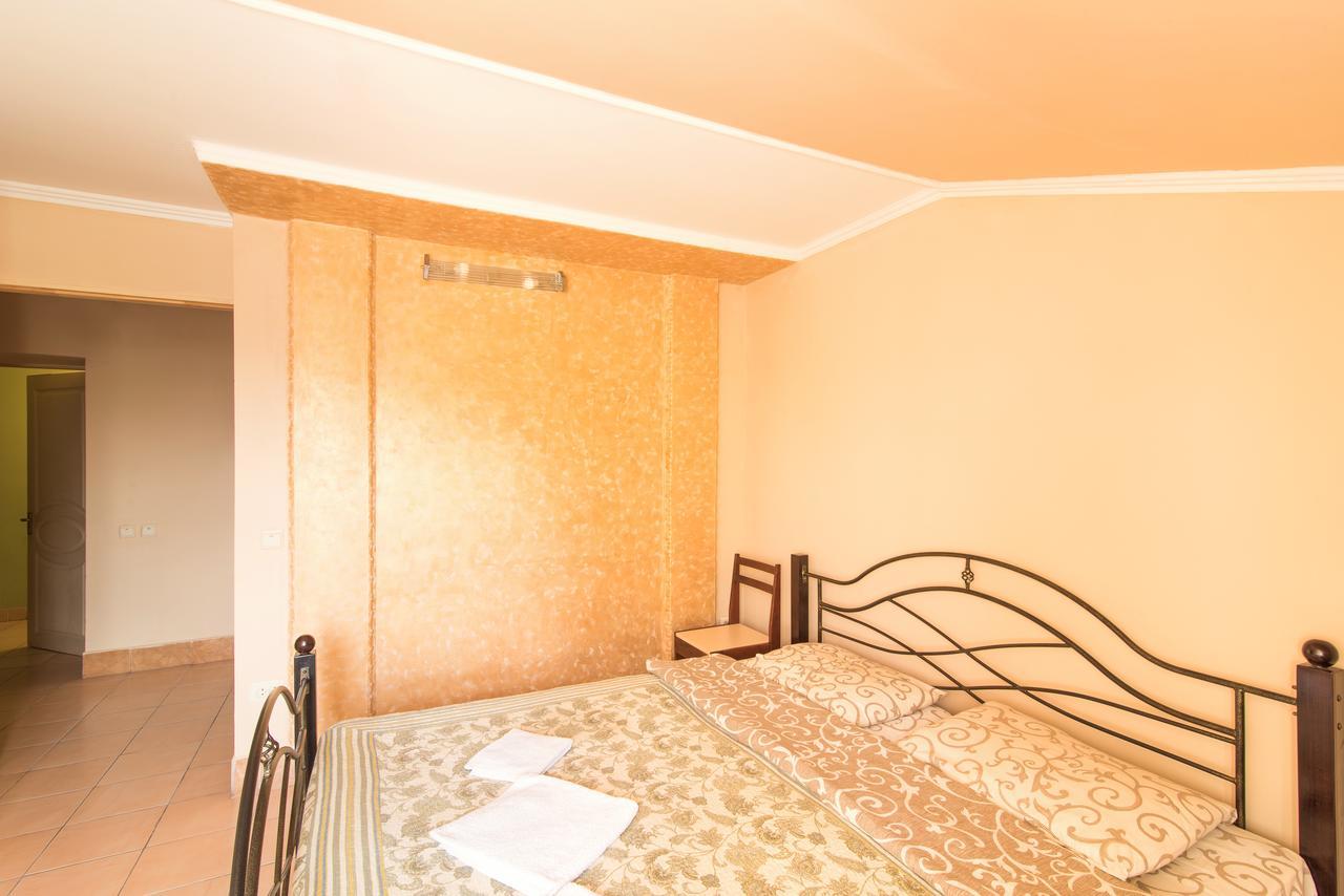 Inter Hotel Тернополь Экстерьер фото